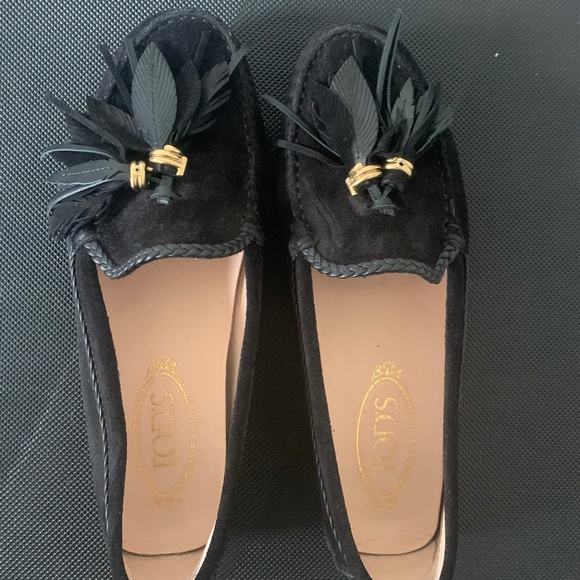 Tods GOMMINO (Leaf Tassel black suede) - Picture 1 of 5